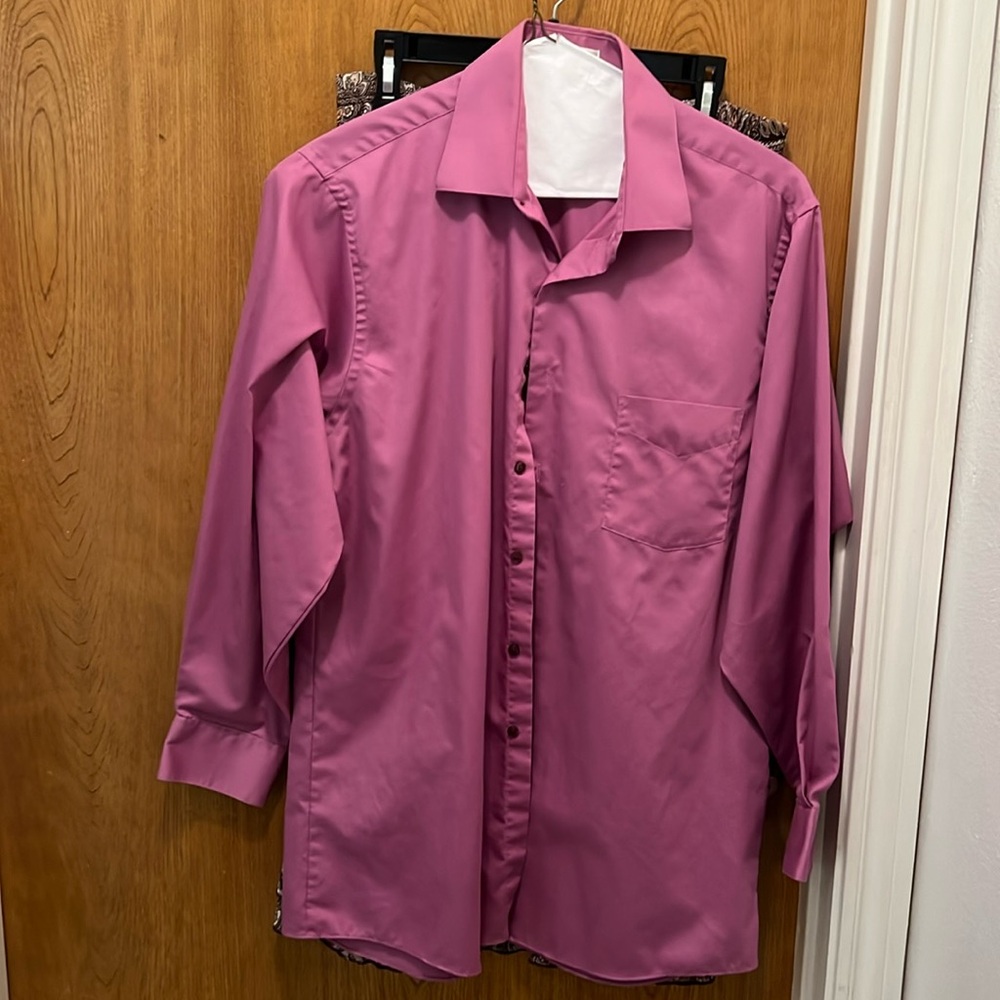 Excellent condition pink rose colored long sleeve button down shirt